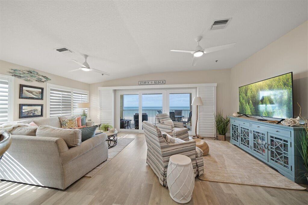 Photo of Livingroom in Indian Rocks Beach