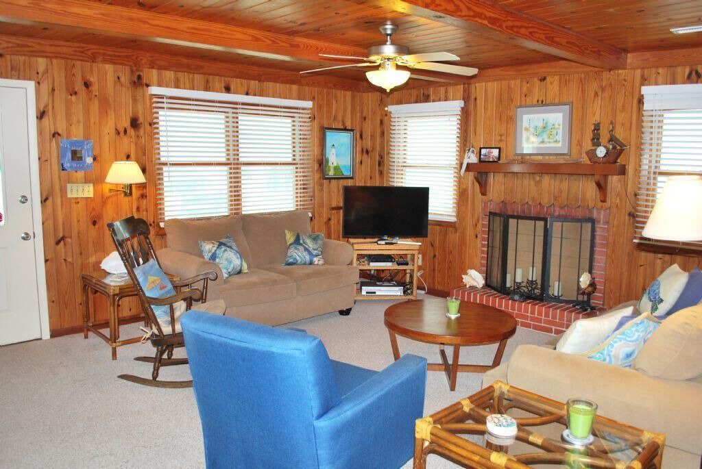 Photo of Livingroom in Holden Beach