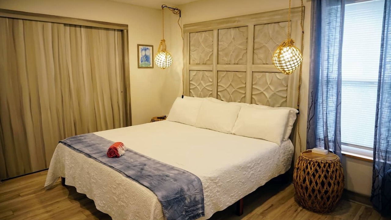 Photo of Bedroom in Bradenton Beach