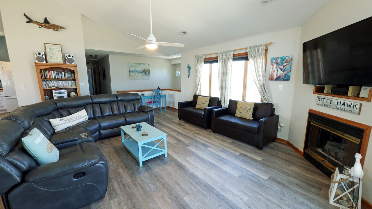 Photo of Livingroom in Kitty Hawk