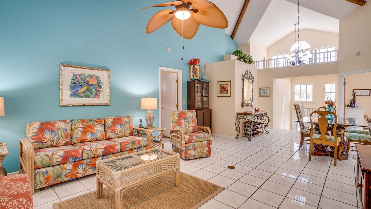 Photo of Livingroom in Holmes Beach