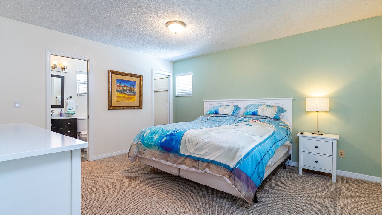Photo of Bedroom in Bay Crest Park