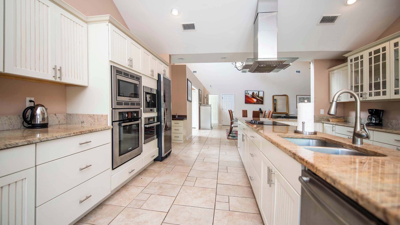 Photo of Kitchen in Groveland