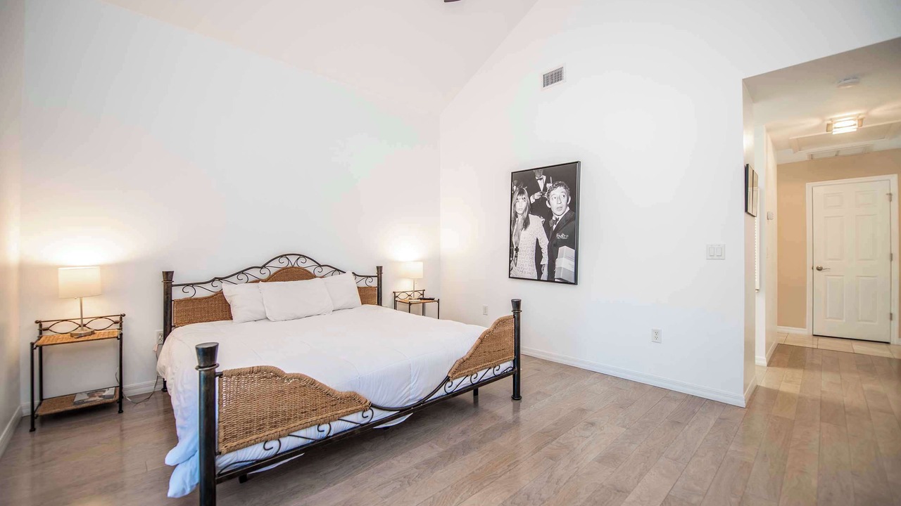 Photo of Bedroom in Groveland