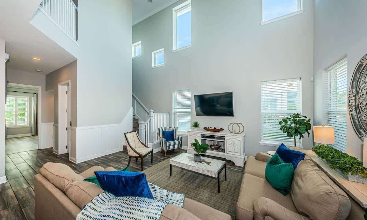 Photo of Livingroom in Redington Beach