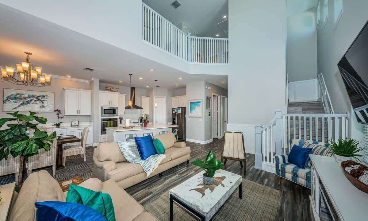 Photo of Livingroom in Redington Beach