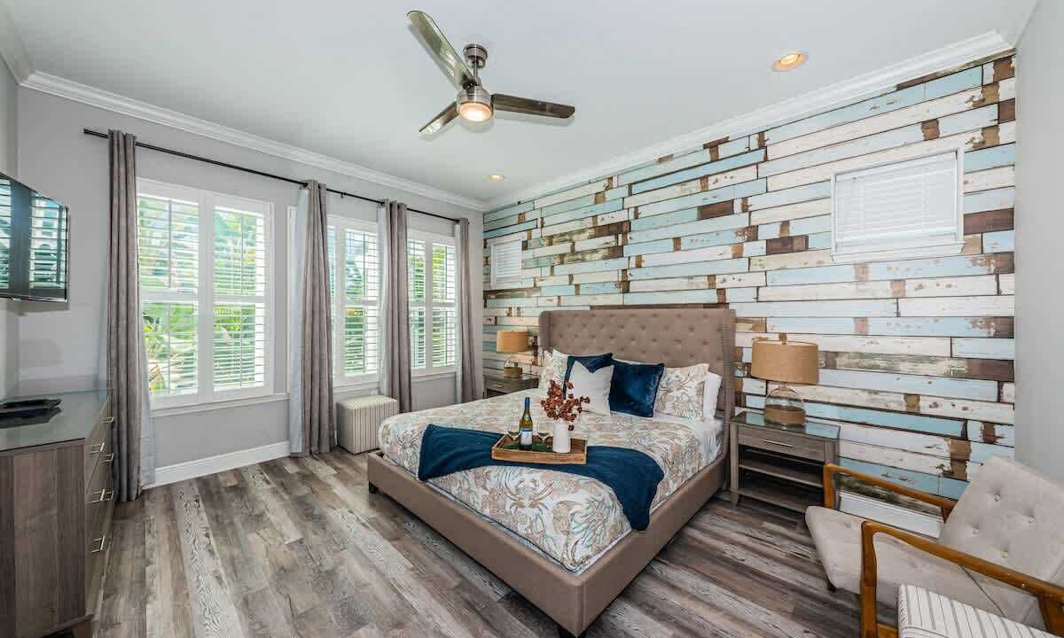 Photo of Bedroom in Redington Beach