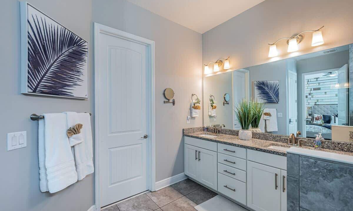 Photo of Bathroom in Redington Beach