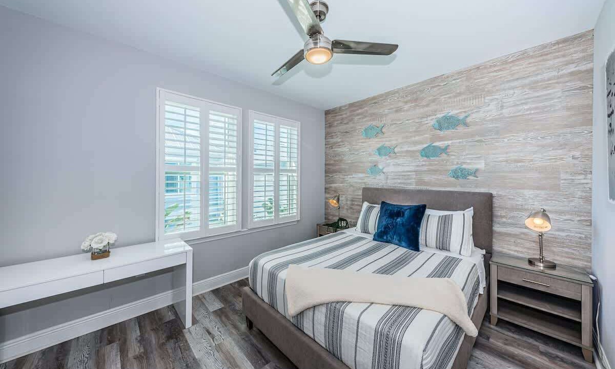 Photo of Bedroom in Redington Beach