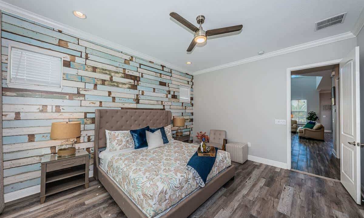 Photo of Bedroom in Redington Beach