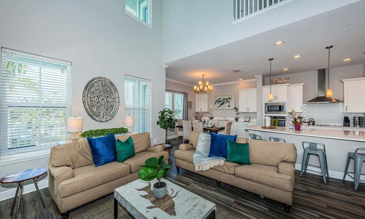 Photo of Livingroom in Redington Beach