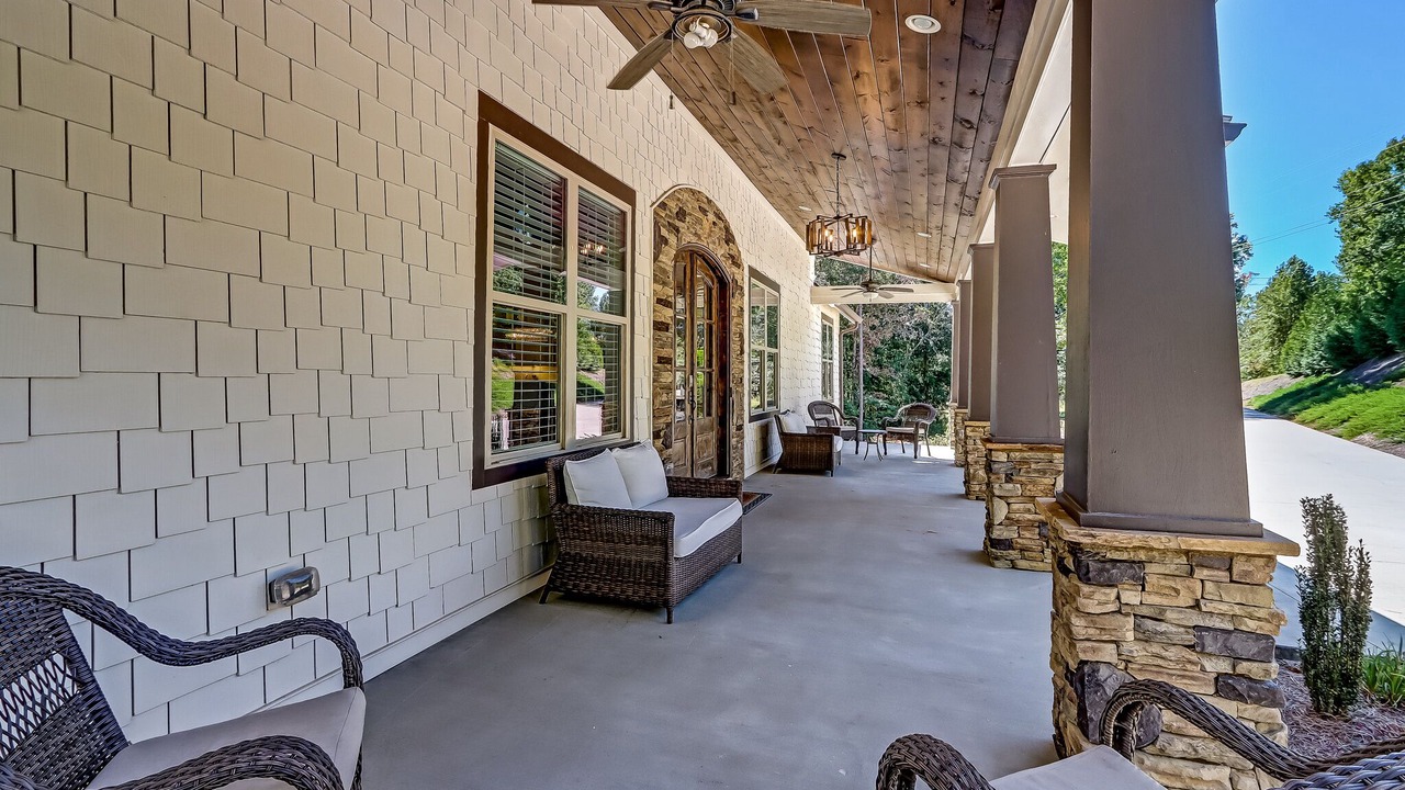Photo of Patio Balcony in Dahlonega