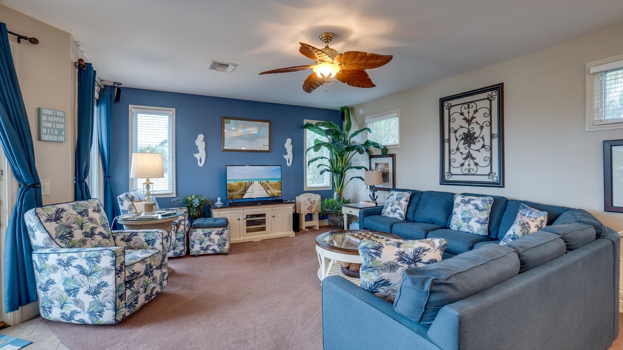 Photo of Livingroom in Holmes Beach