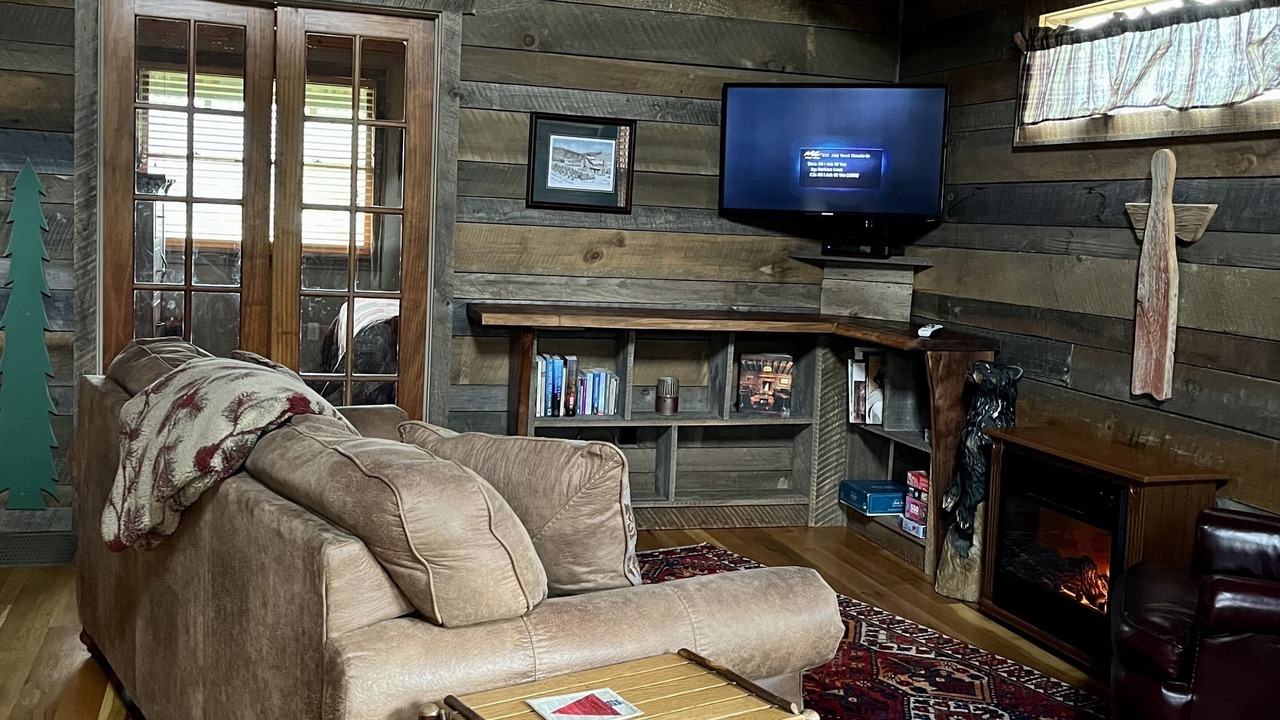 Photo of Livingroom in Waynesville