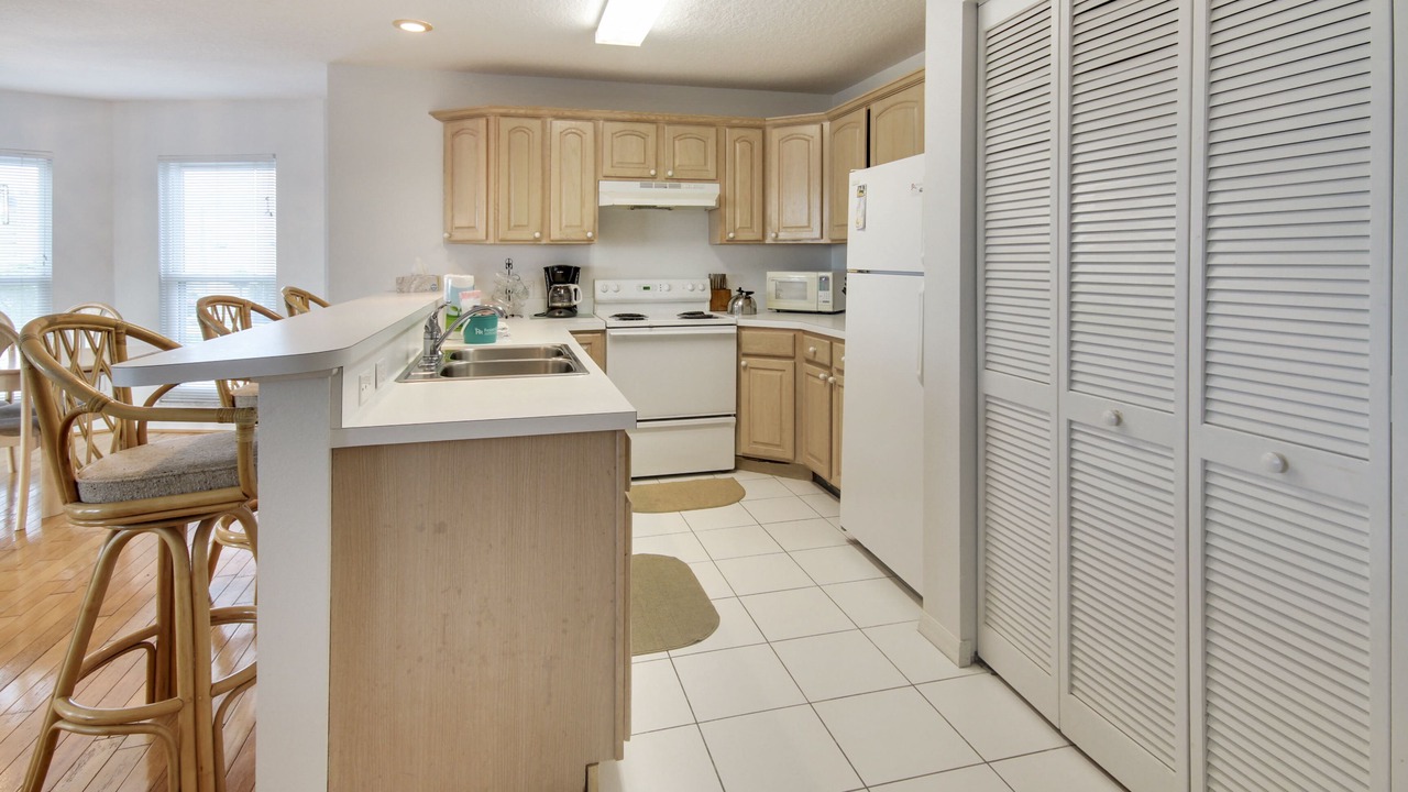 Photo of Kitchen in Treasure Island