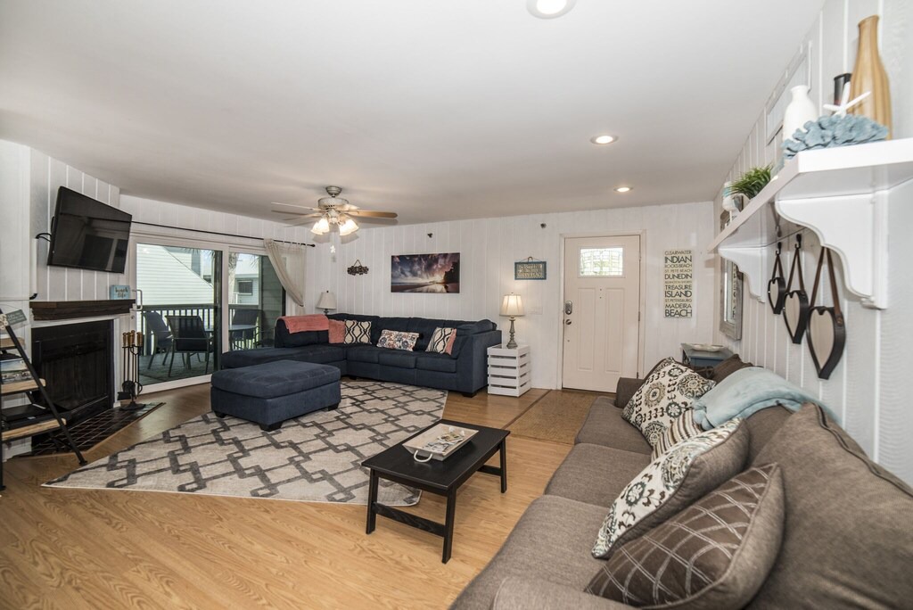 Photo of Livingroom in Indian Shores