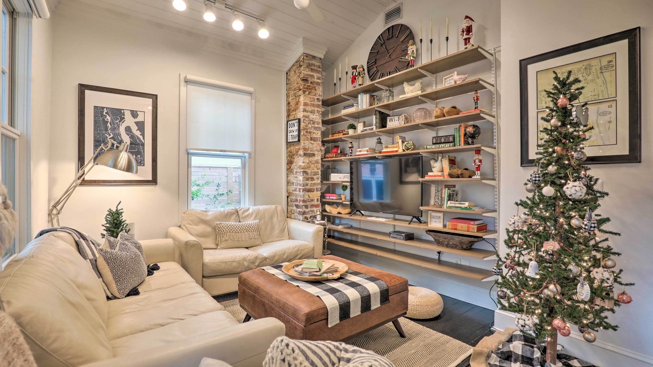 Photo of Livingroom in Lincolnville