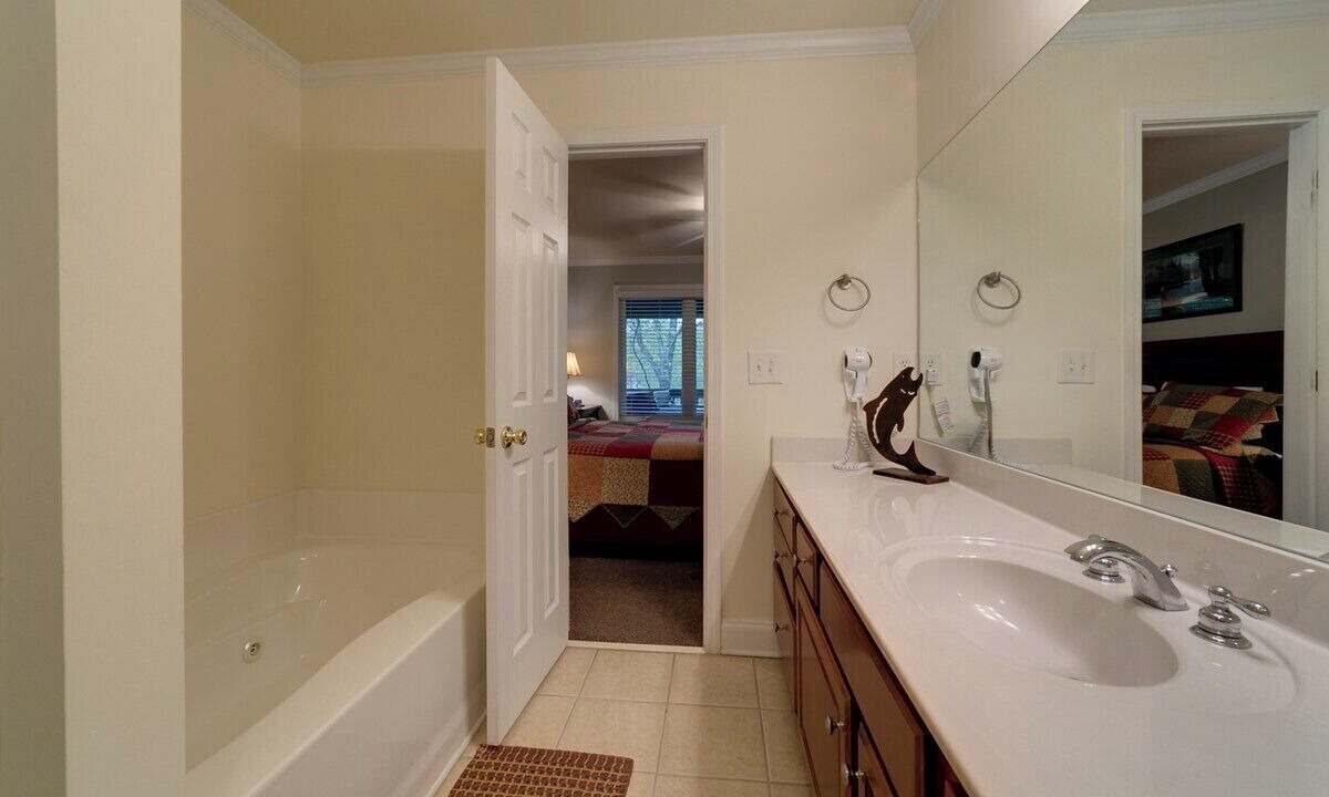 Photo of Bathroom in Helen