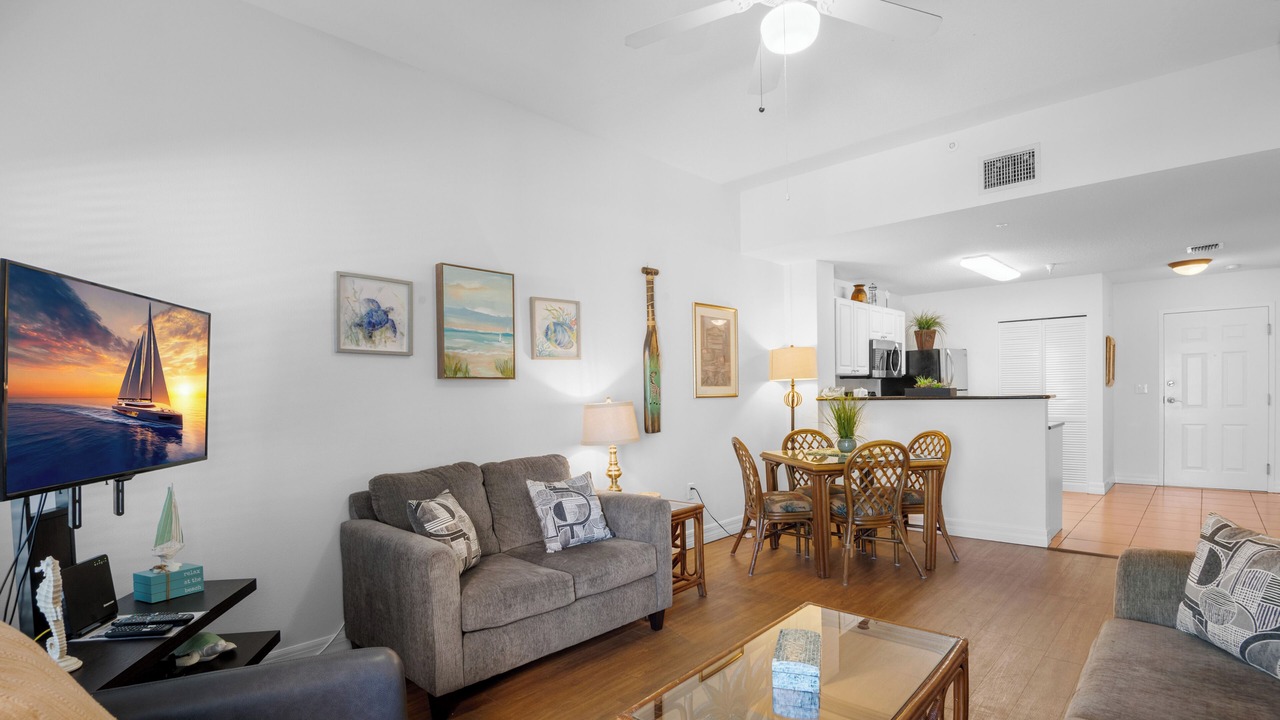 Photo of Livingroom in Madeira Beach