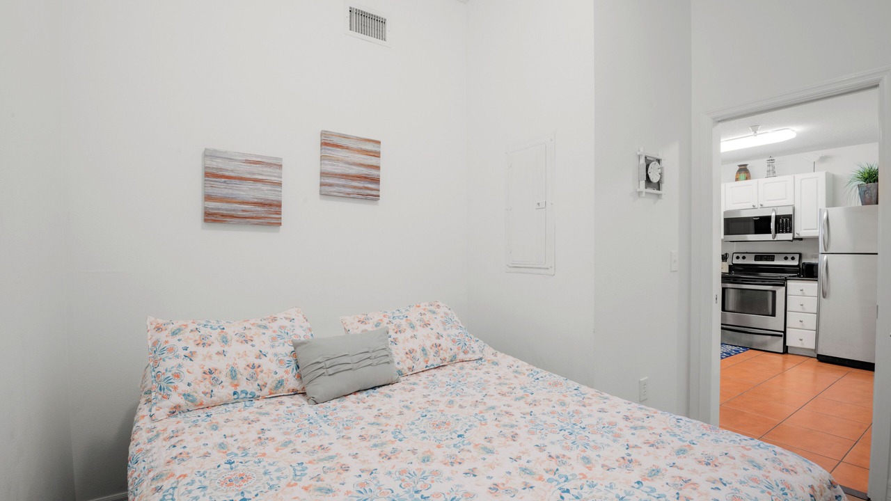 Photo of Bedroom in Madeira Beach