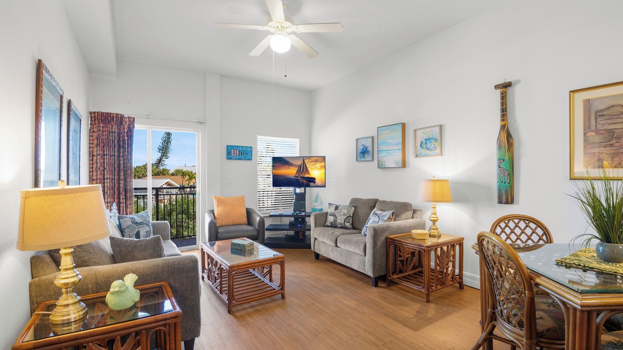 Photo of Livingroom in Madeira Beach