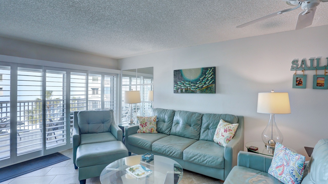Photo of Livingroom in Indian Shores