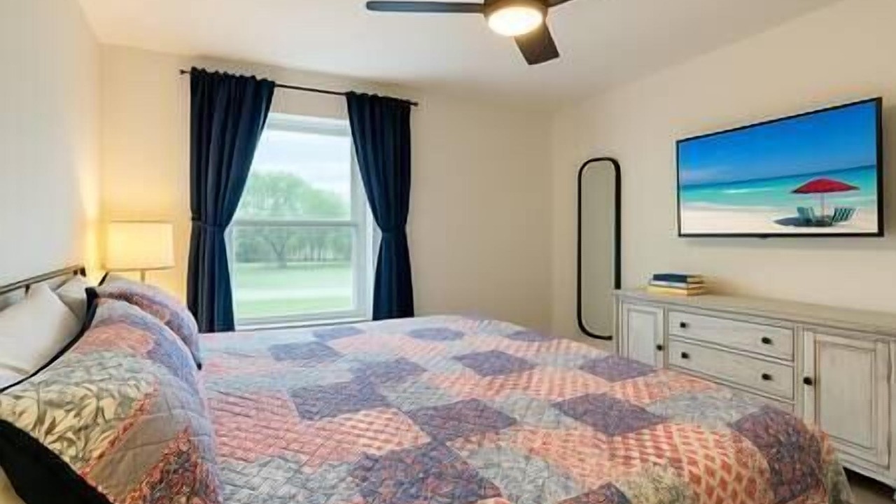 Photo of Bedroom in Newtown
