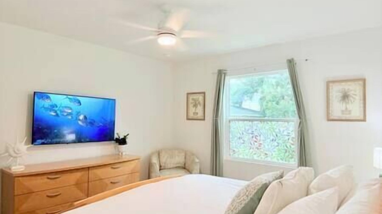 Photo of Bedroom in Newtown