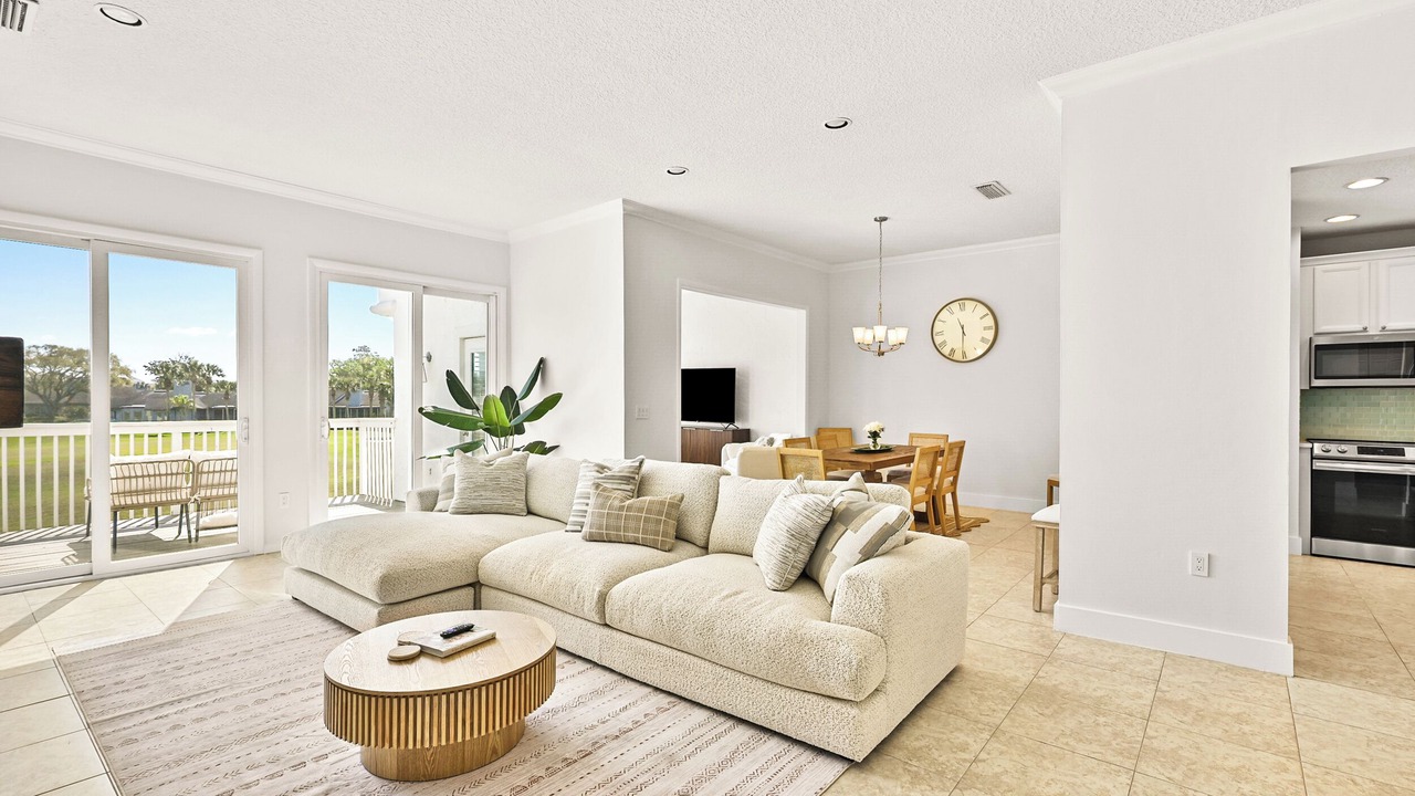 Photo of Livingroom in Sawgrass