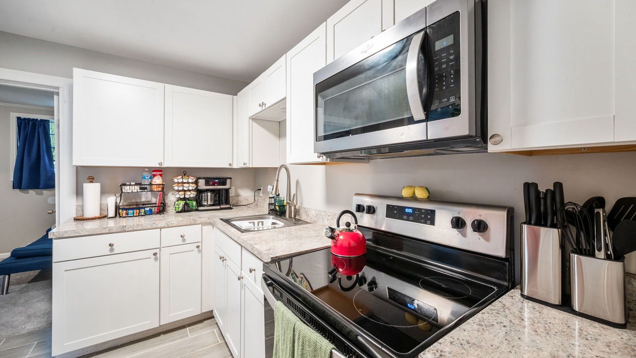Photo of Kitchen in Lakeshore South