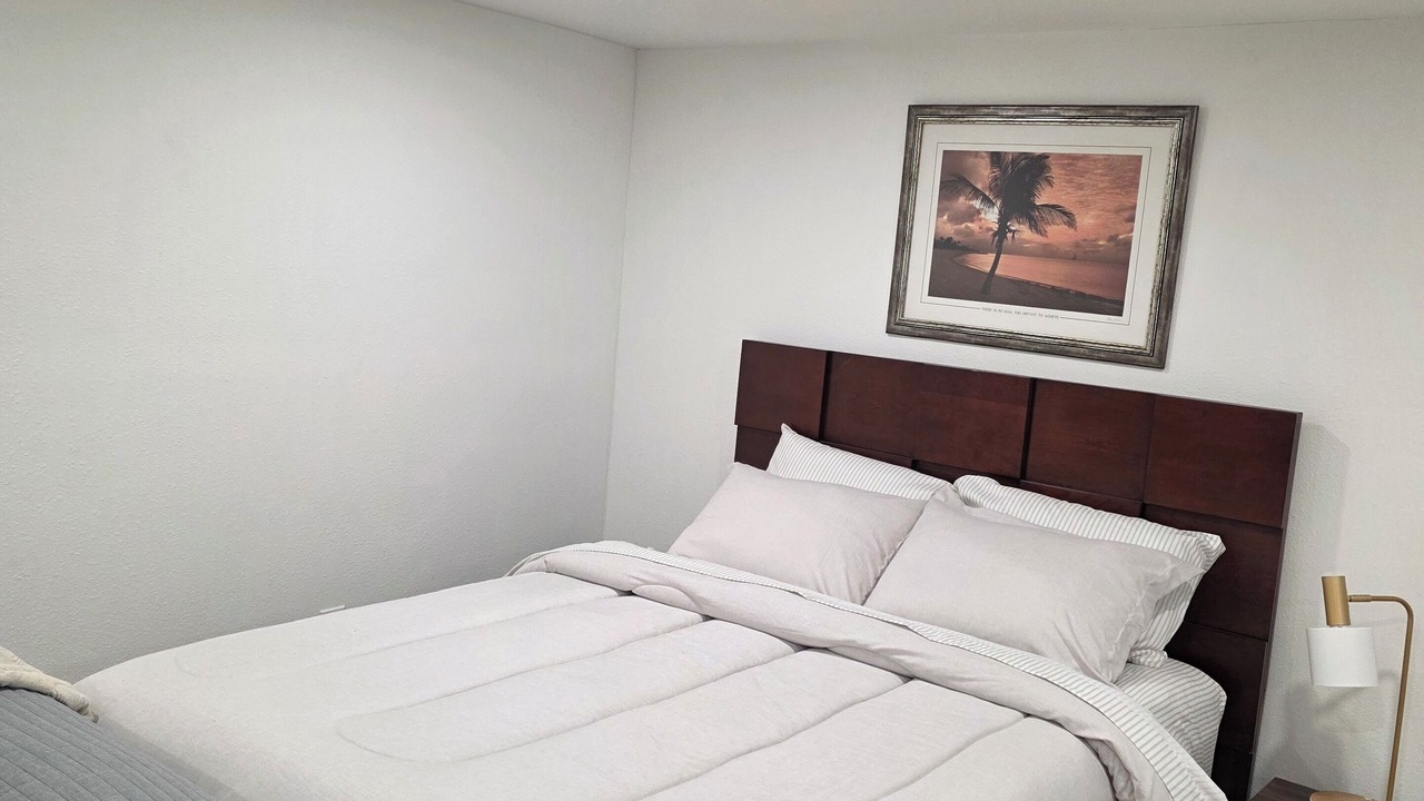 Photo of Bedroom in Holiday Lake Estates