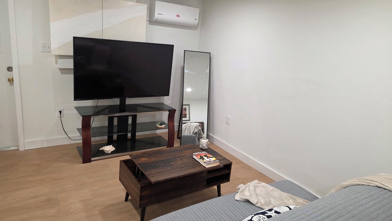 Photo of Livingroom in Holiday Lake Estates