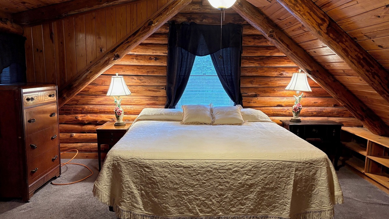 Photo of Bedroom in Bushnell