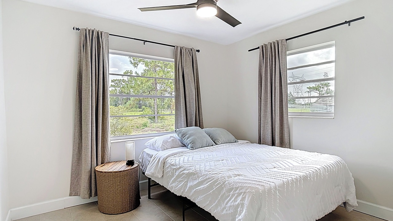 Photo of Bedroom in Brooksville