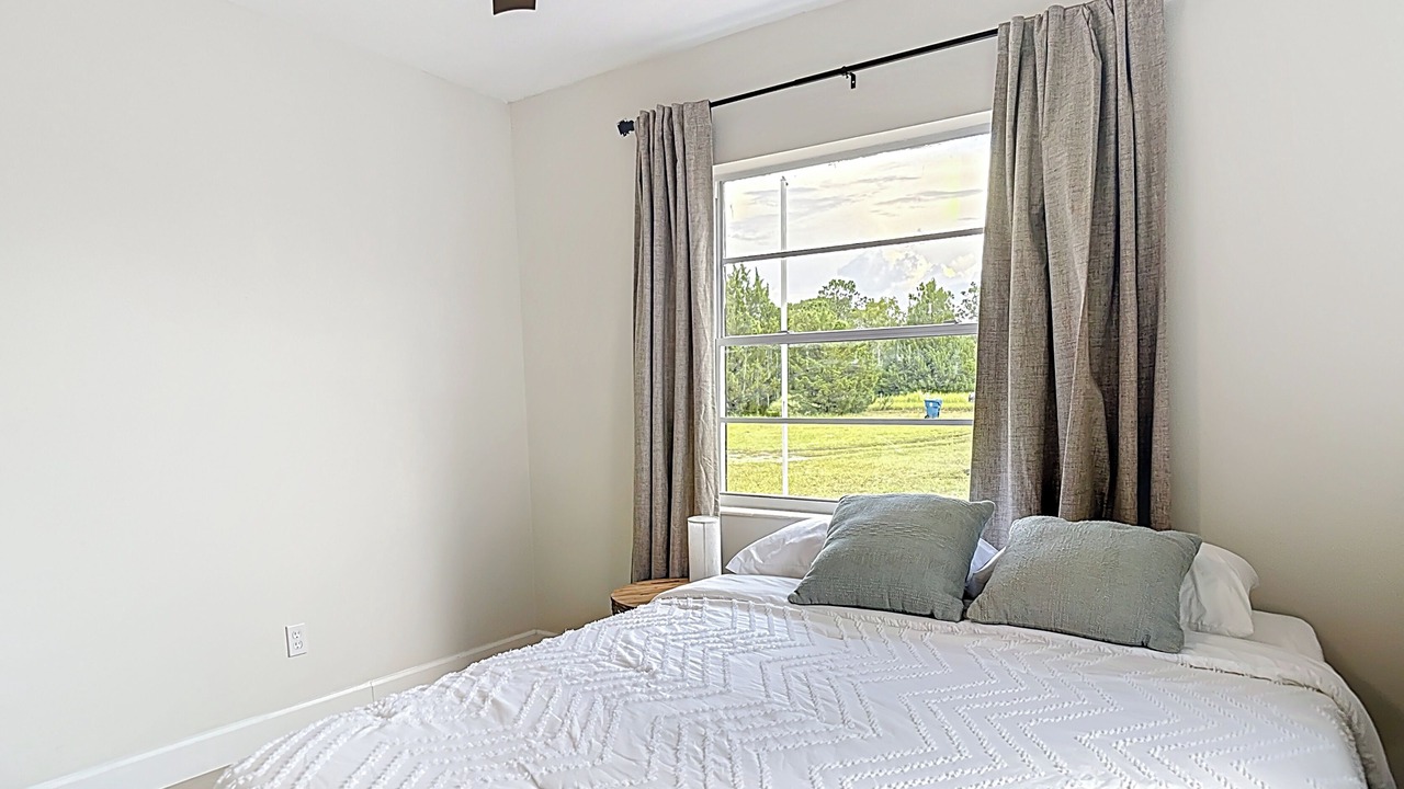 Photo of Bedroom in Brooksville