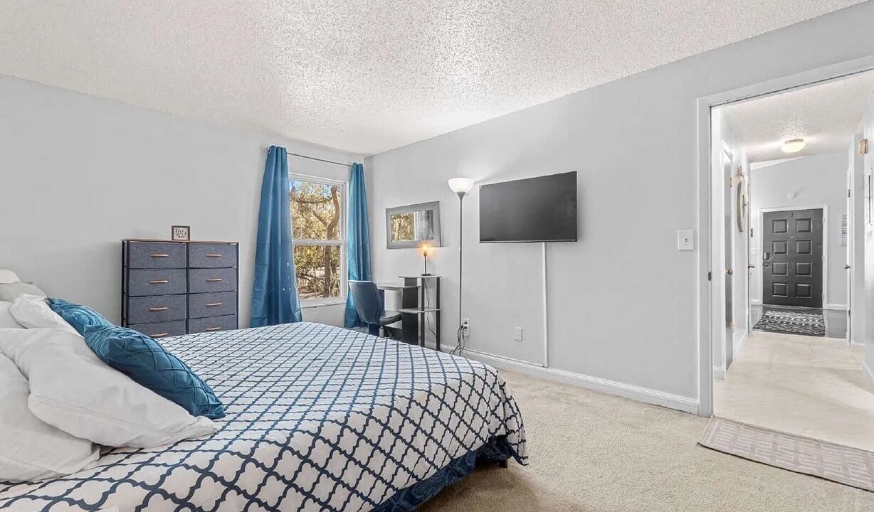 Photo of Bedroom in Bearss Plaza