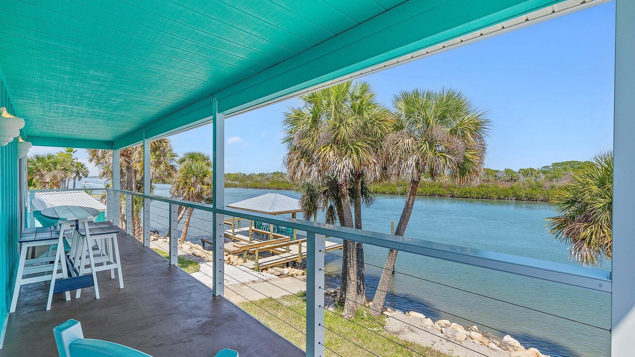 Photo of Patio Balcony in South Waterfront Park