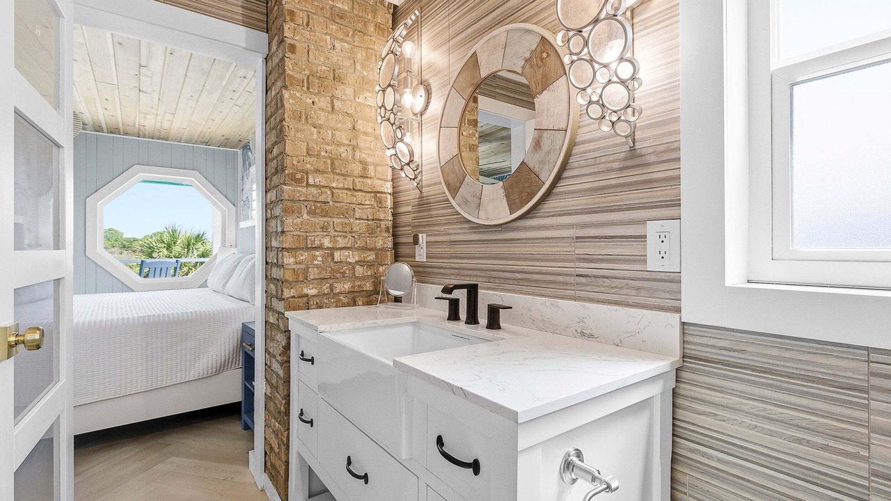 Photo of Bathroom in South Waterfront Park