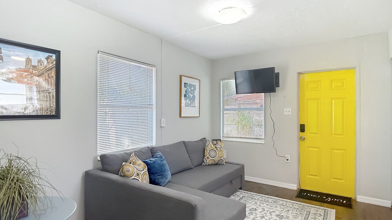 Photo of Livingroom in Tampa