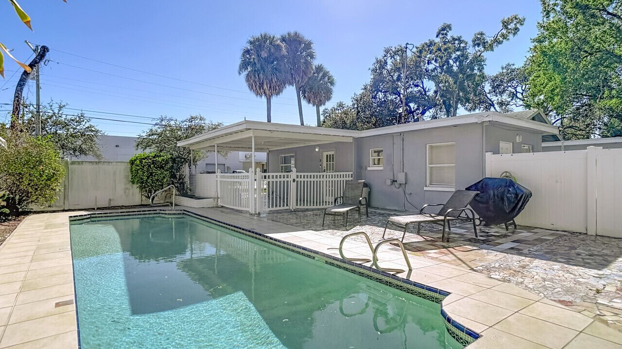 Photo of Outdoor in Tampa