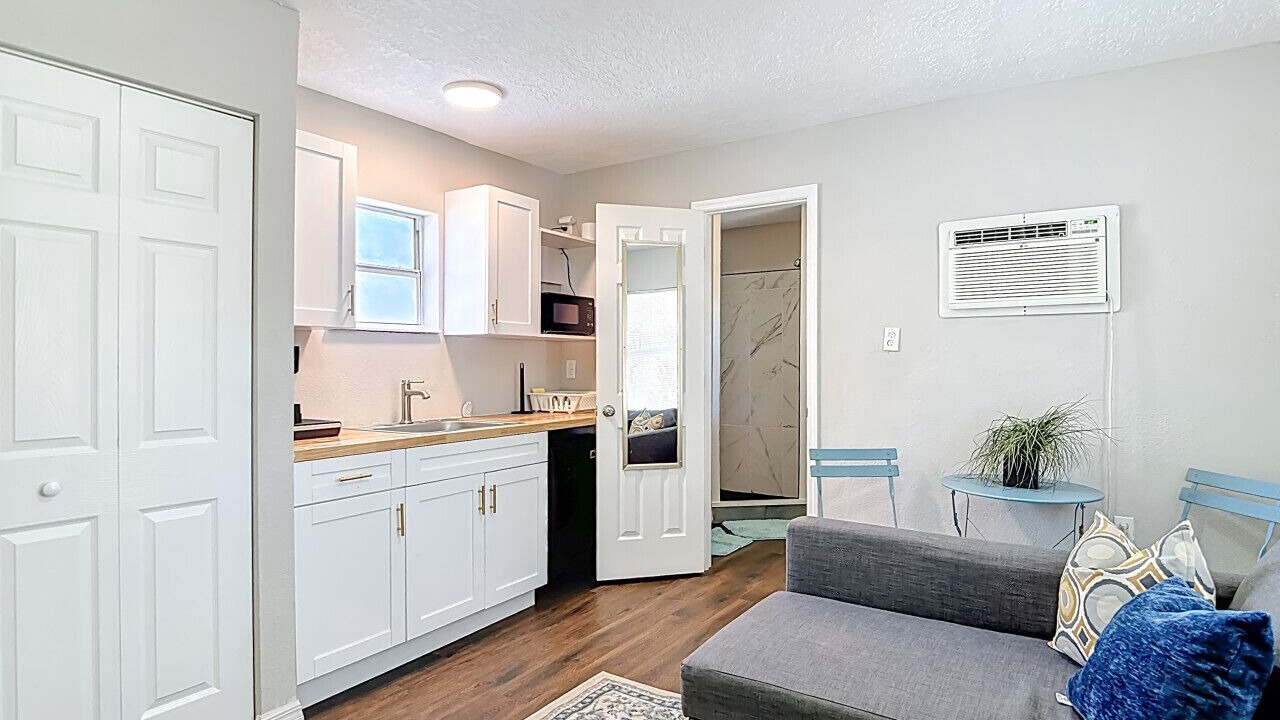 Photo of Livingroom in Tampa