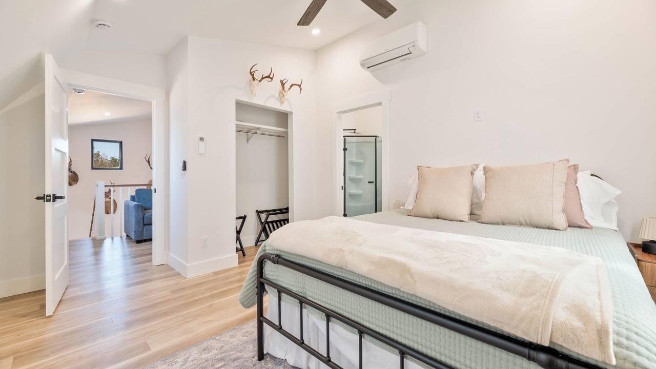 Photo of Bedroom in Folkston