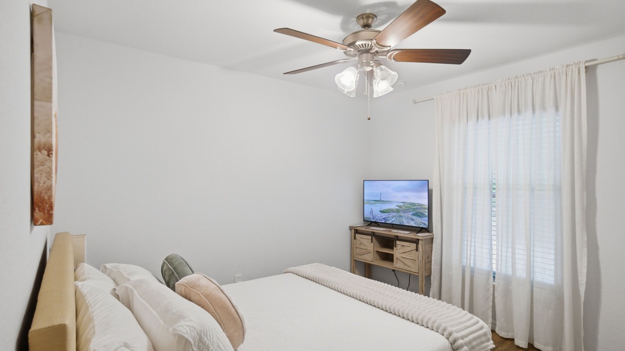 Photo of Bedroom in Dunnellon