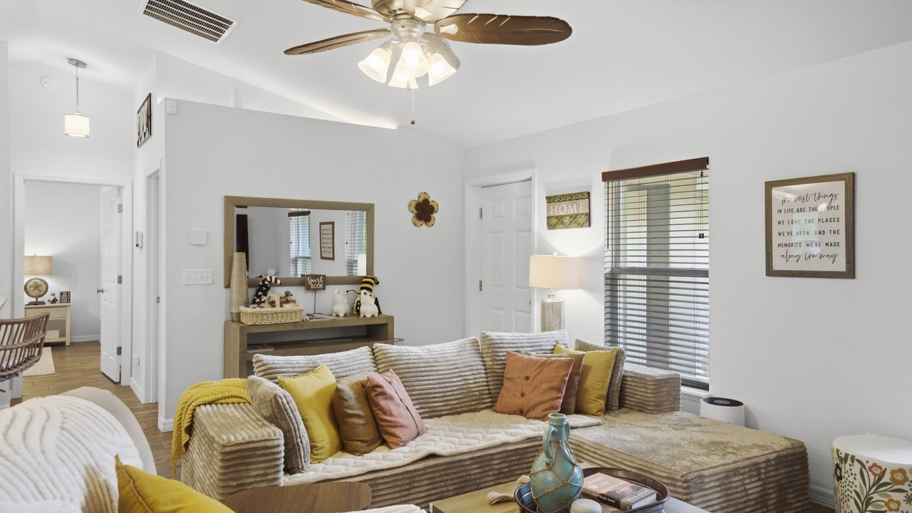 Photo of Livingroom in Dunnellon