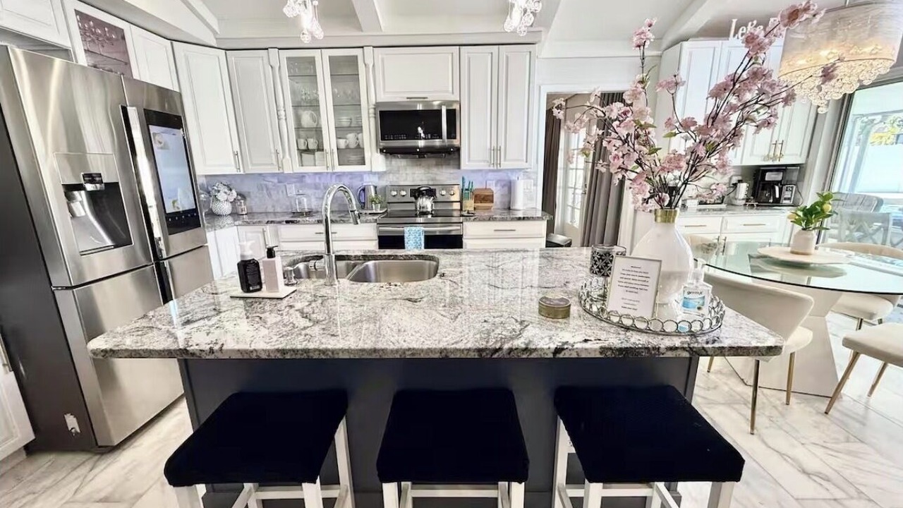 Photo of Kitchen in Bearss Plaza