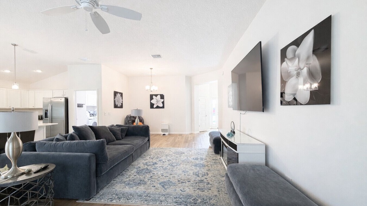 Photo of Livingroom in Okahumpka