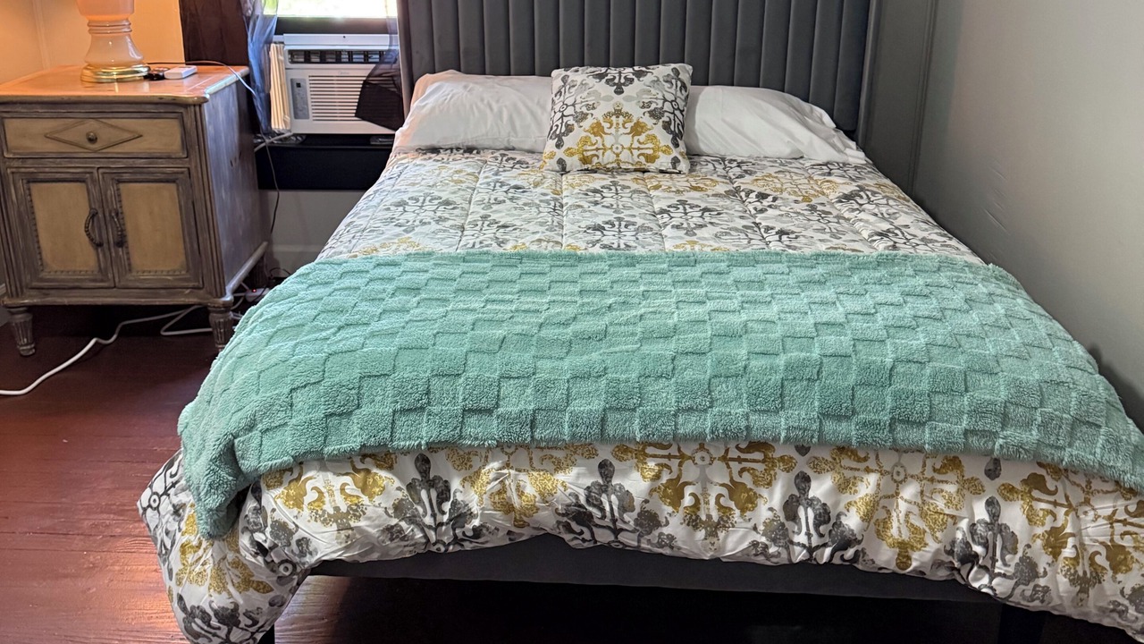 Photo of Bedroom in Forest City