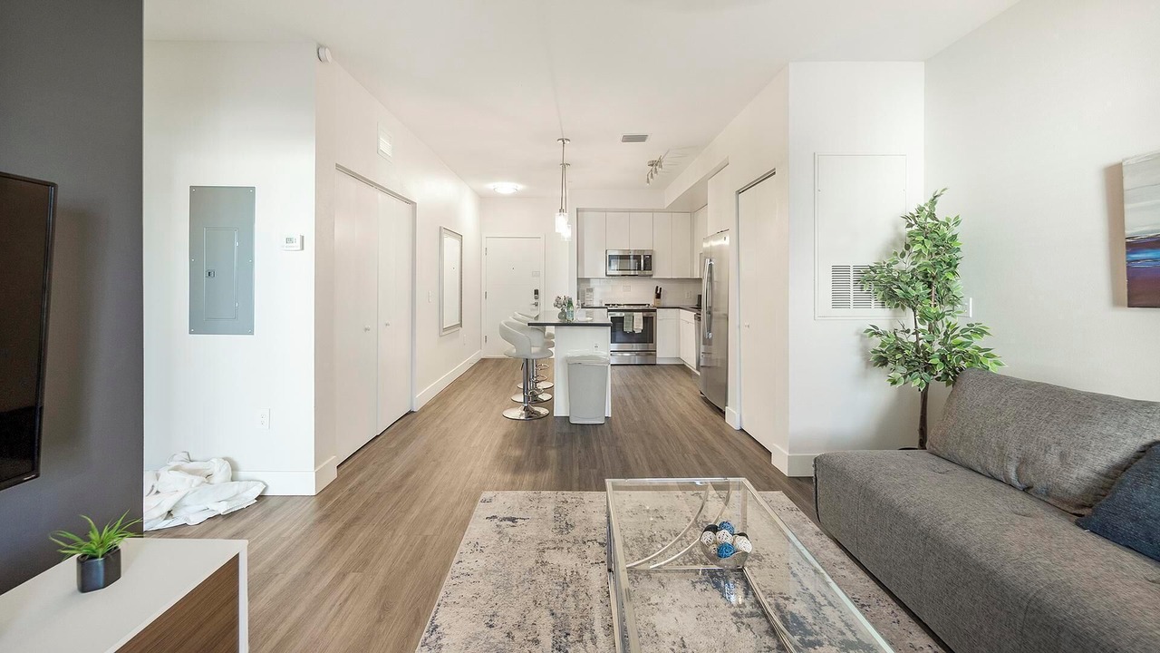 Photo of Livingroom in Port Tampa City