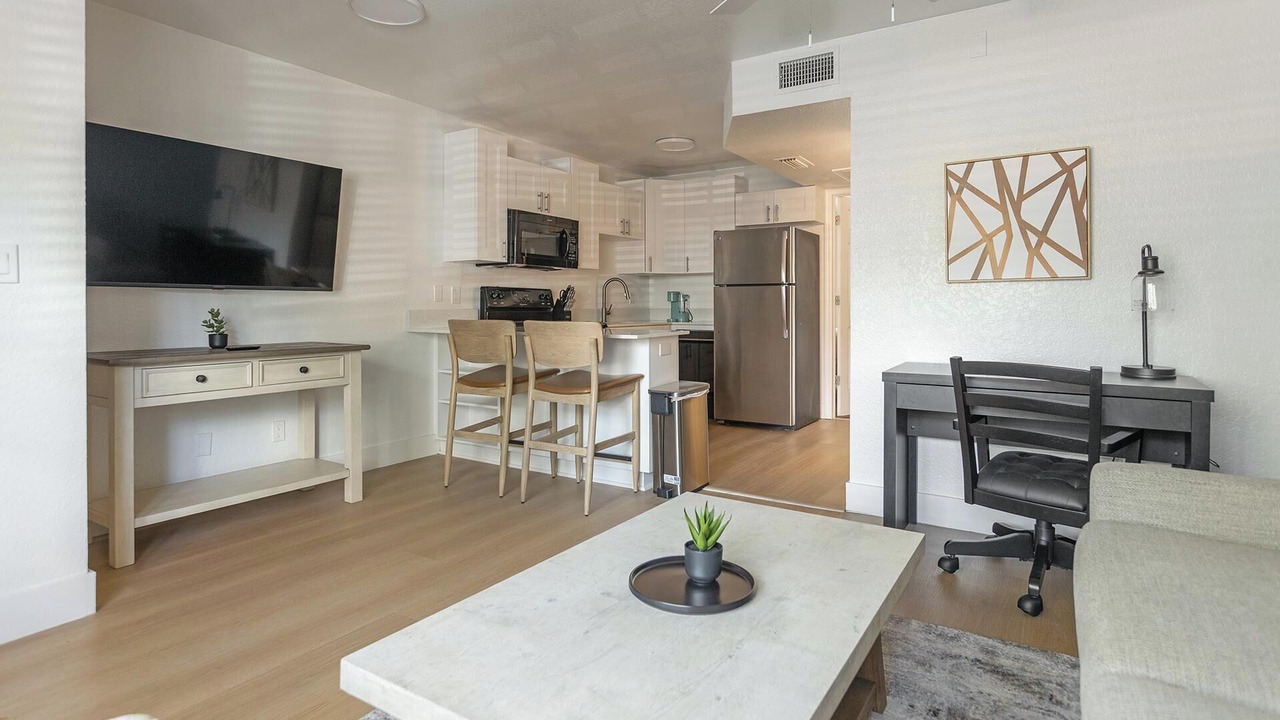 Photo of Livingroom in Port Tampa City