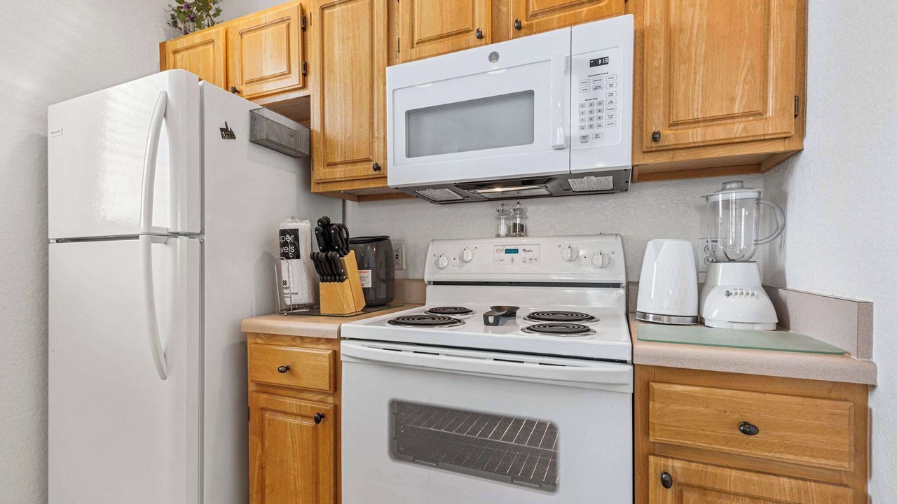 Photo of Kitchen in Venetian Bay Villages